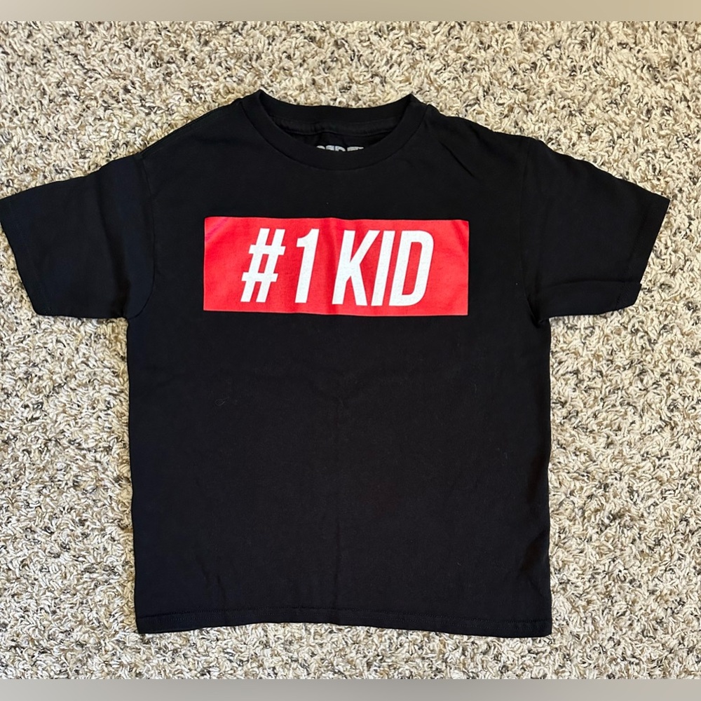 #️⃣1️⃣ #1 Kid TShirt, size S/8